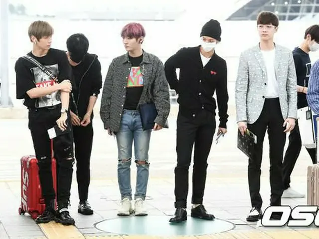 Wanna One、公演のためシンガポールに出国