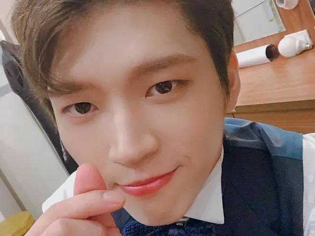 【G公式】INFINITE_ドンウ、ウヒョンの1位を祝う。