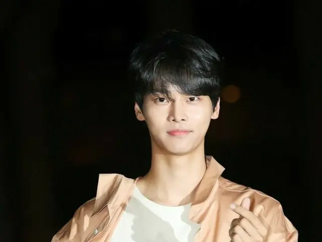 VIXX エン、ドラマ「知ってるワイフ」の打ち上げに参加