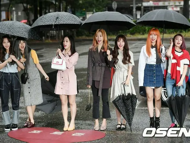 DREAMCATCHER、音楽放送「ミュージックバンク」リハーサル出勤中