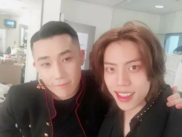 【G公式】INFINITE_ドンウ、ソンギュとの2ショットを公開。