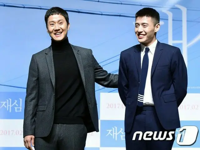 「応答せよ1994」チョンウ、映画「再審」制作報告会に出席中。