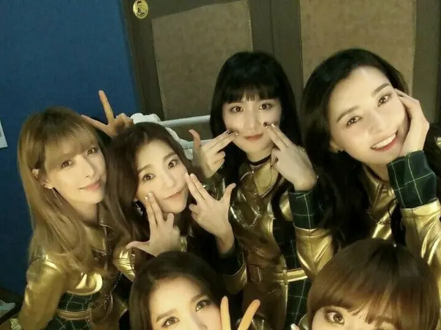 「HELLOVENUS」、SNS更新。