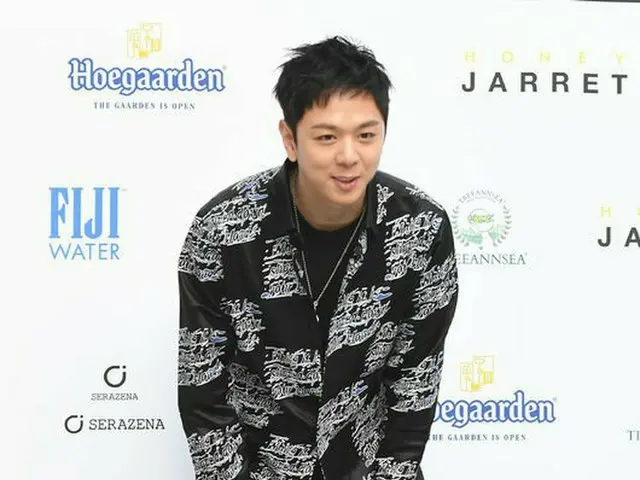 ZE：A ジュンヨン、「JARRET」ショールームオープン記念イベントに出席。