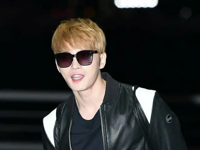 JYJ　ジェジュン、出国。