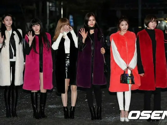 HELLOVENUS、ミュージックバンク出勤。