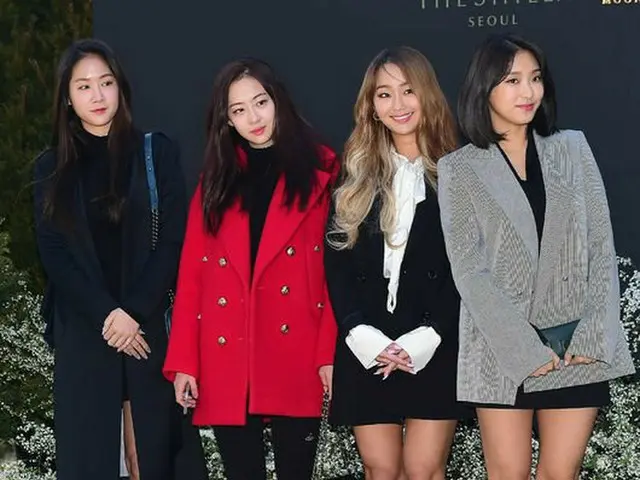 SISTAR、H.O.T.ムン・ヒジュンとCRAYON POPソユルの結婚式に参加中。