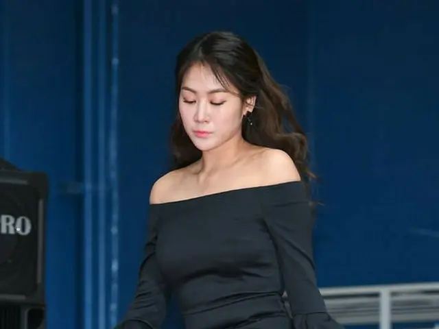 SISTAR ソユ、健康的美女のセクシーな脚線美。