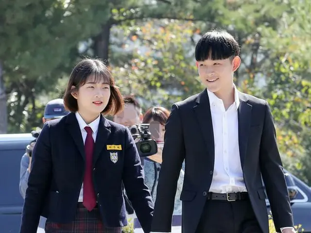女優チェ・ジンシル の息子ファニ君と娘ジュニさん、母親の10回忌法要・追悼式に参列。