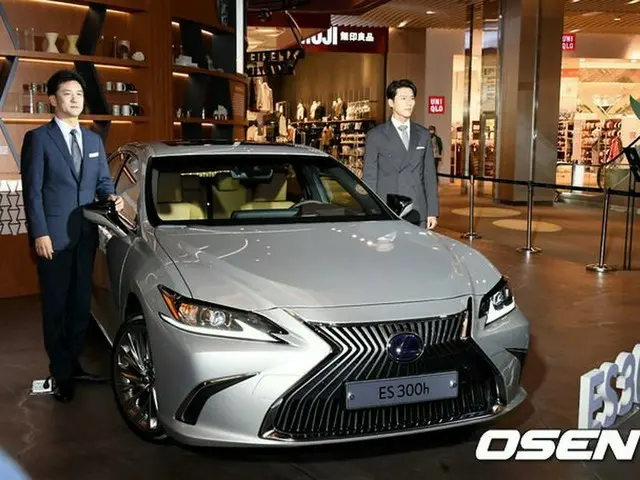 俳優ヒョンビン、LEXUS NEW GENERATION ES 300h発売イベントに出席
