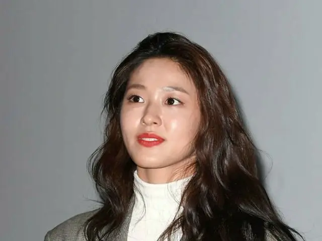 AOA ソリョン、映画「安市城」の舞台挨拶に出席