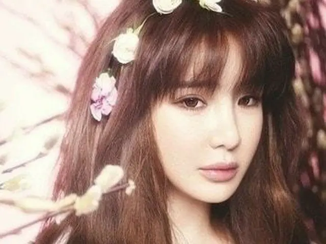 【g公式】2NE1_出身BOM、SNS更新。