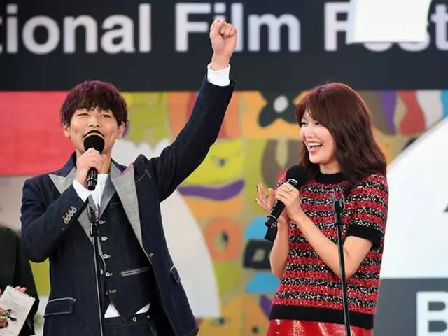 少女時代 チェ・スヨン、田中俊介の韓国語の挨拶に拍手
