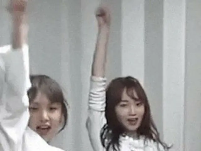 IZONE キム・チェウォンの腹筋