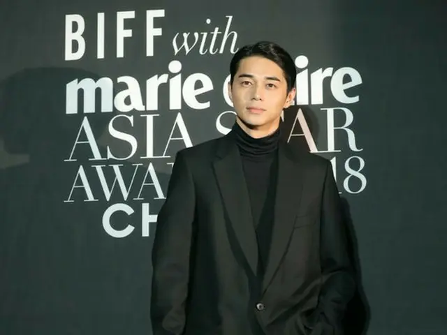 東出昌大、「marie claire アジアスターアワーズ」レッドカーペットイベントに出席