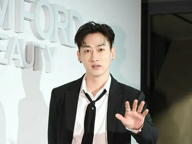 SUPER JUNIOR ウニョク、TOM FORD BEAUTYのフォトイベントに出席