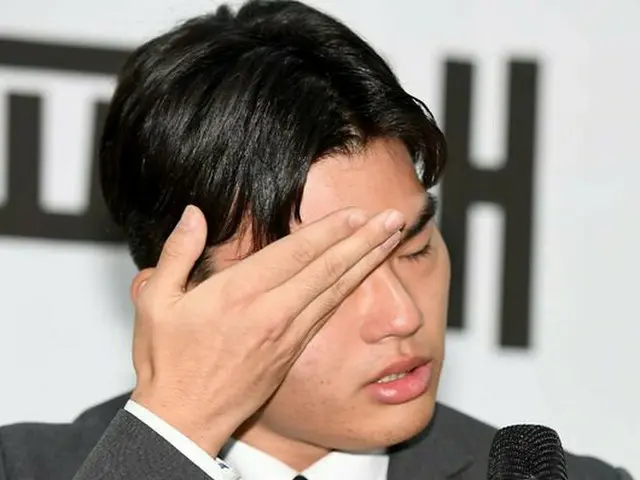 バンドTheEastLight. イ・ソクチョル、事務所会長とプロデューサーからの暴行に関する緊急記者会見を開催中
