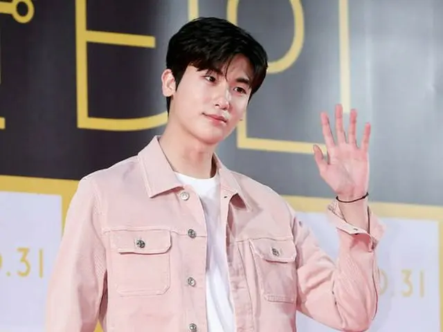 ZE：A パク・ヒョンシク、映画「完璧な他人」VIP試写会に出席