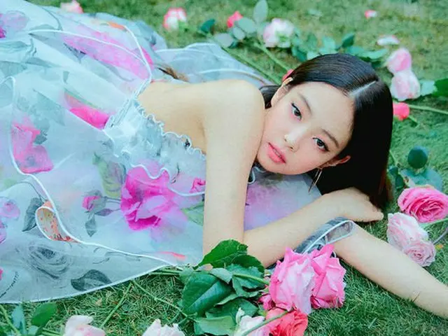 BLACKPINK JENNIE、「SOLO」TEASER POSTER 2種類公開