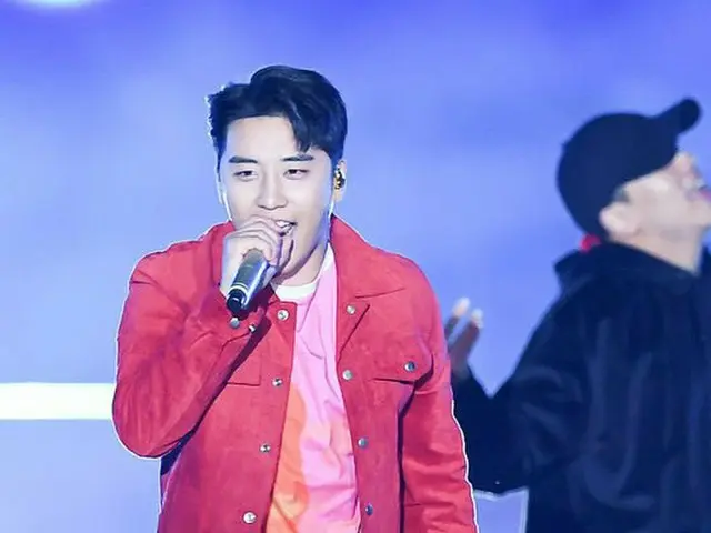 BIGBANG V.I、BLACKPINKコンサートにゲスト出演
