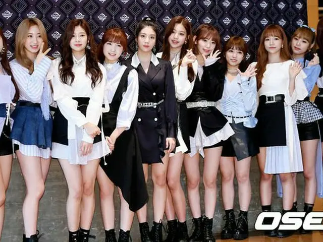 IZ*ONE、「エムカウントダウン」生放送前フォトウォールにて