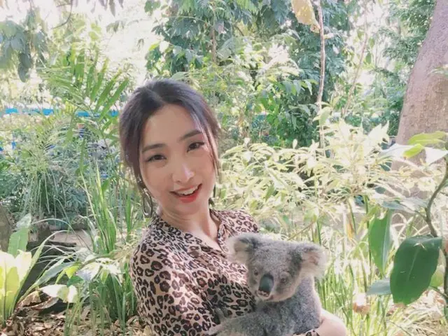 【g公式】2NE1 出身MINZY、SNS更新。