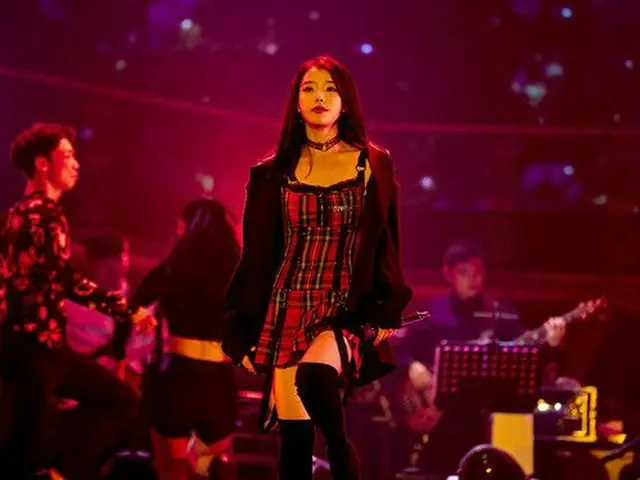IU(アイユー)、10周年ツアーコンサートの韓国公演を成功裏に終える