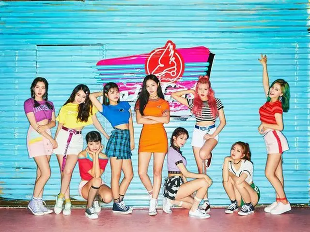 MOMOLAND、フィリピンで初のファンミーティングを開催