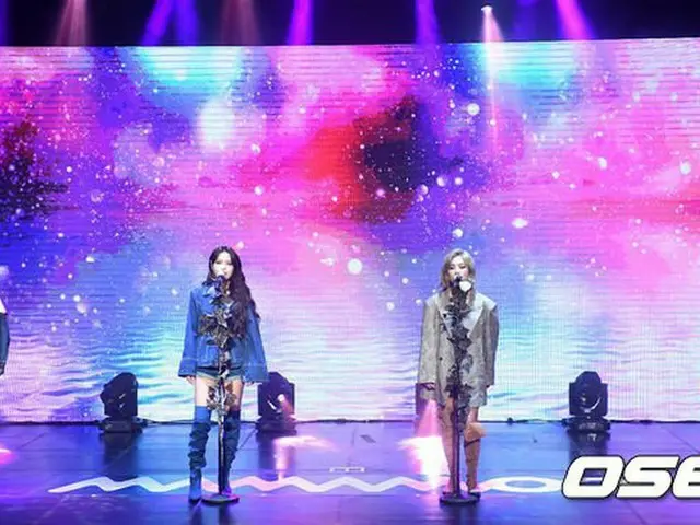 MAMAMOO、8thミニアルバム「BLUE;S」ショーケースを開催。