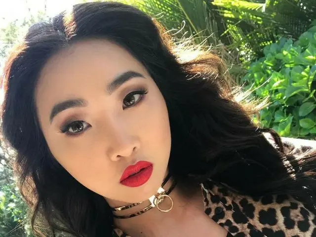 、、【g公式】2NE1 出身MINZY、SNS更新。