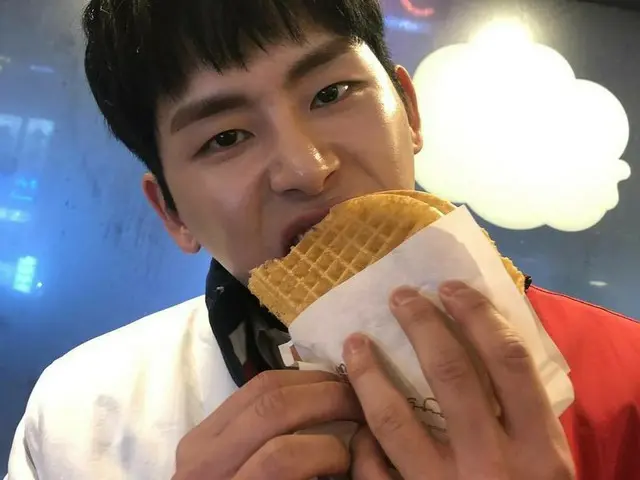 【G公式】INFINITE_出身ホヤ_Hoya、夜食タイム。