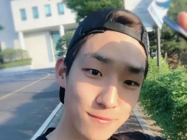 俳優ソン・ガンホ の息子でサッカー選手のソン・ジュンピョン、EXO ファンを批判したことを反省・謝罪。