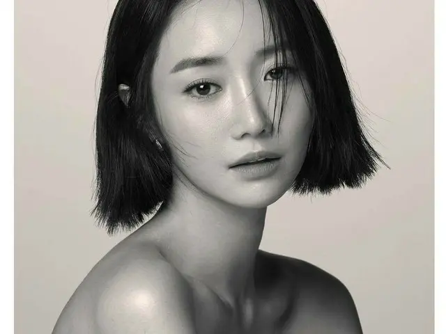 、、【g公式】女優コ・ジュンヒ、画報を公開。