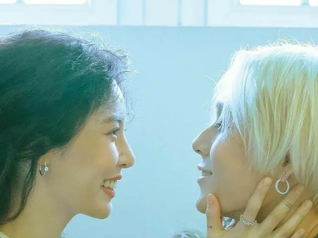 、、【g公式】ヒョナ、SNSで画報公開。
