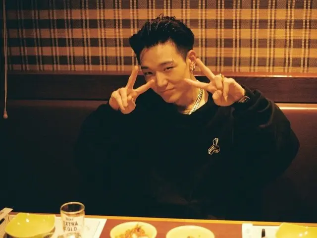 、、【G公式】iKON B.I、Bobbyの誕生日の様子を公開。