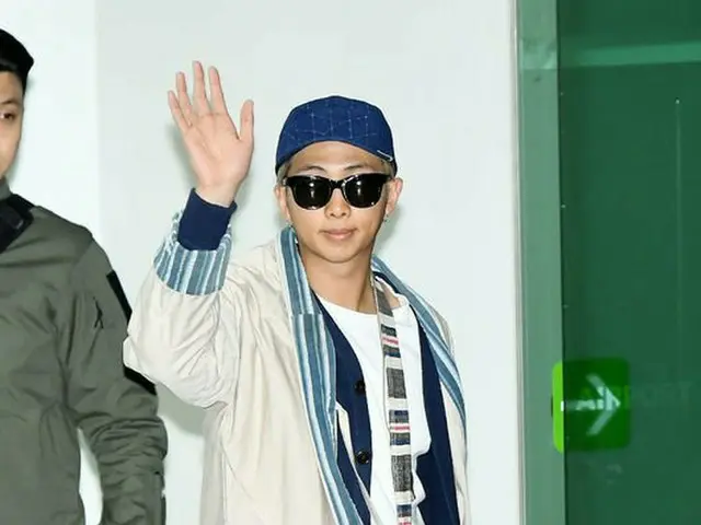 防弾少年団 RM、日本に向かうため金浦空港へ