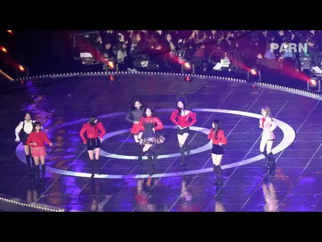 TWICE、本日の舞台