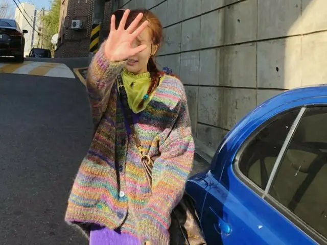 【g公式】ヒョナ、SNS更新。
