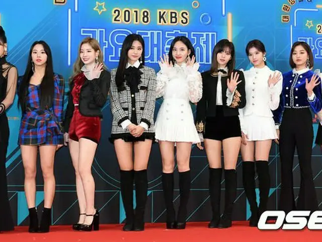 TWICE、「2018 KBS 歌謡大祝祭」レッドカーペット行事に出席