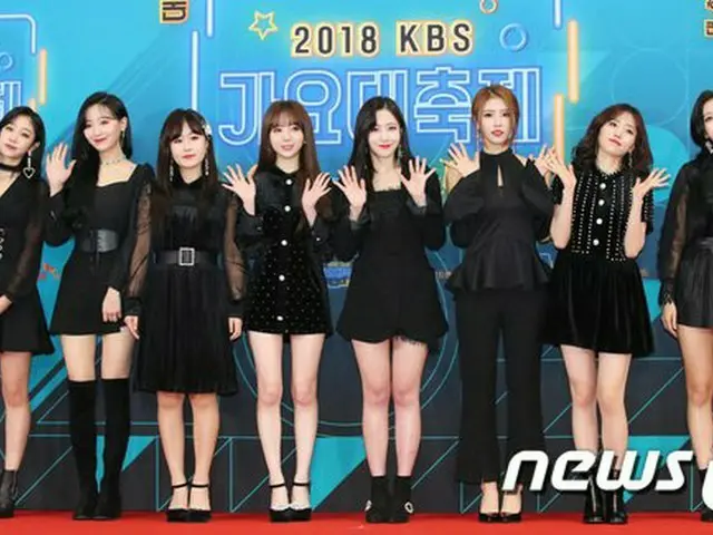 LOVELYZ、「2018 KBS 歌謡大祝祭」レッドカーペット行事に出席