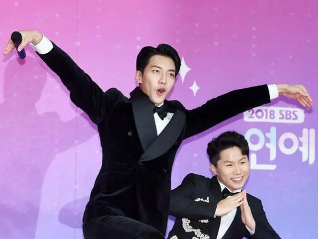 俳優イ・スンギ、「2018SBS芸能大賞」フォトウォールイベントに出席。