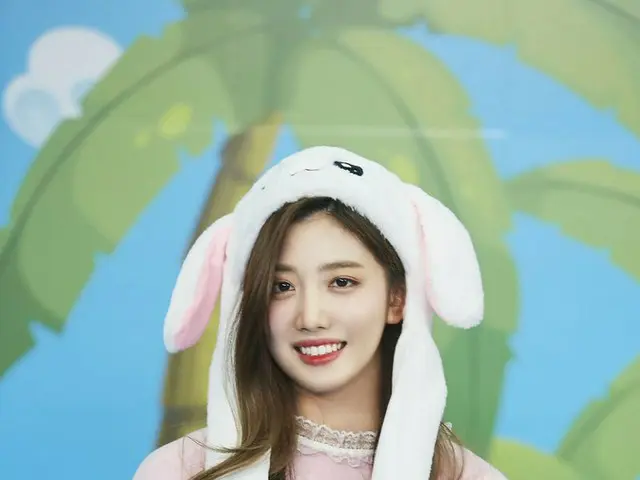 、、【d公式fnc】Cherry Bullet YUJU、「Behind the scenes」を公開。