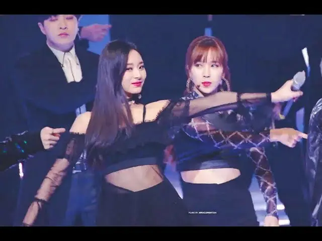 TWICE ミナ、ポジションを取られた時の表情が話題