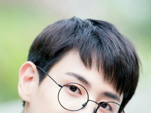 【G公式】HIGHLIGHT_ギグァン、誕生日を迎えたヨソプの写真を公開。