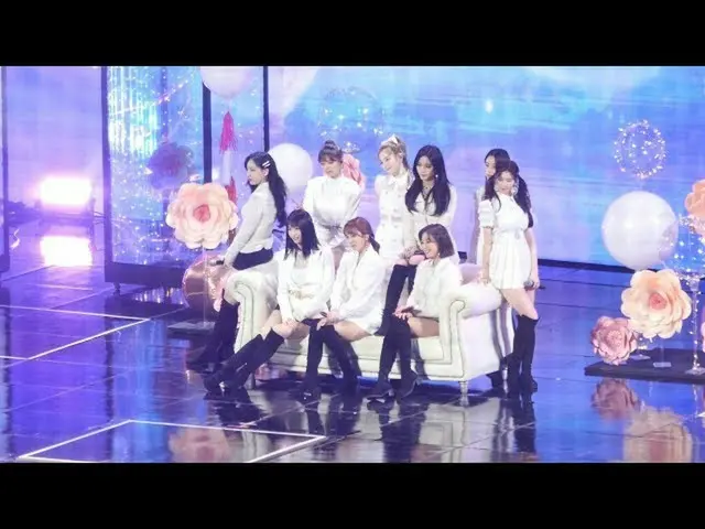 TWICE、本日の受賞式の舞台