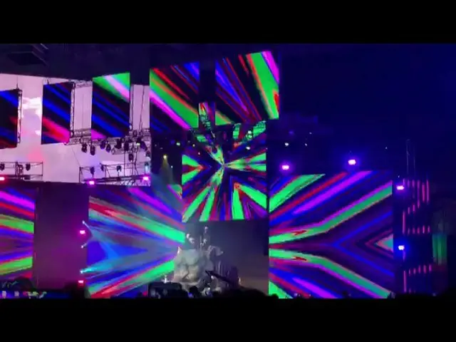 【直カム】防弾少年団、今夜の授賞式での公演「idol」別角度から