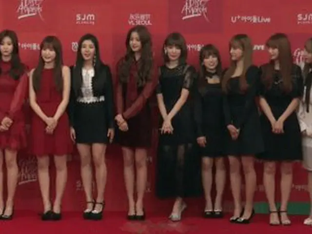 IZ*ONE のレンジャーポーズ
