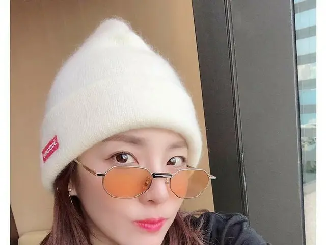 、、【g公式】2NE1_出身DARA、SNS更新。