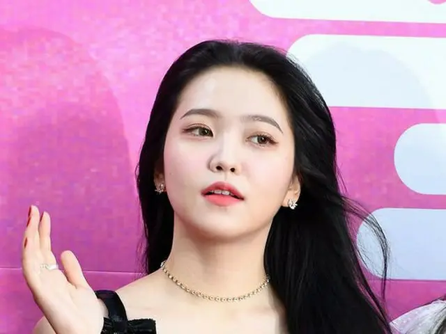 Red Velvet イェリ、「第28回ハイワン ソウル歌謡大賞」レッドカーペットに登場