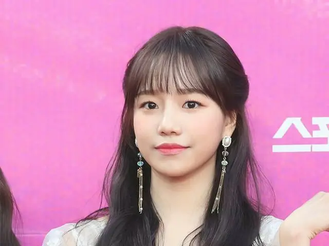 IZ*ONE チョ・ユリ、「第28回ハイワン ソウル歌謡大賞」レッドカーペットに登場